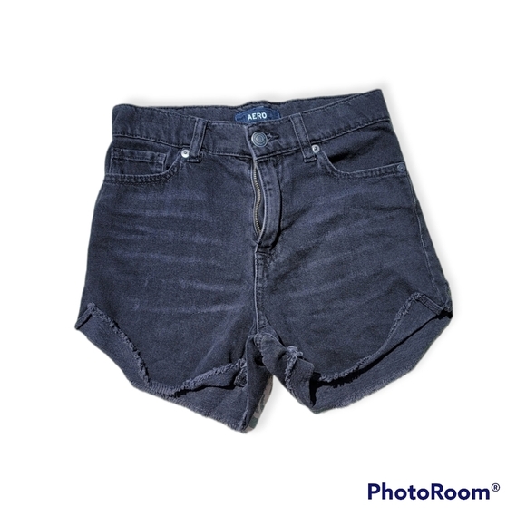 Aeropostale Pants - Aero mom short shorts womens 100% Cotton Size 00 Black. Waist 26 inches. Rise 10